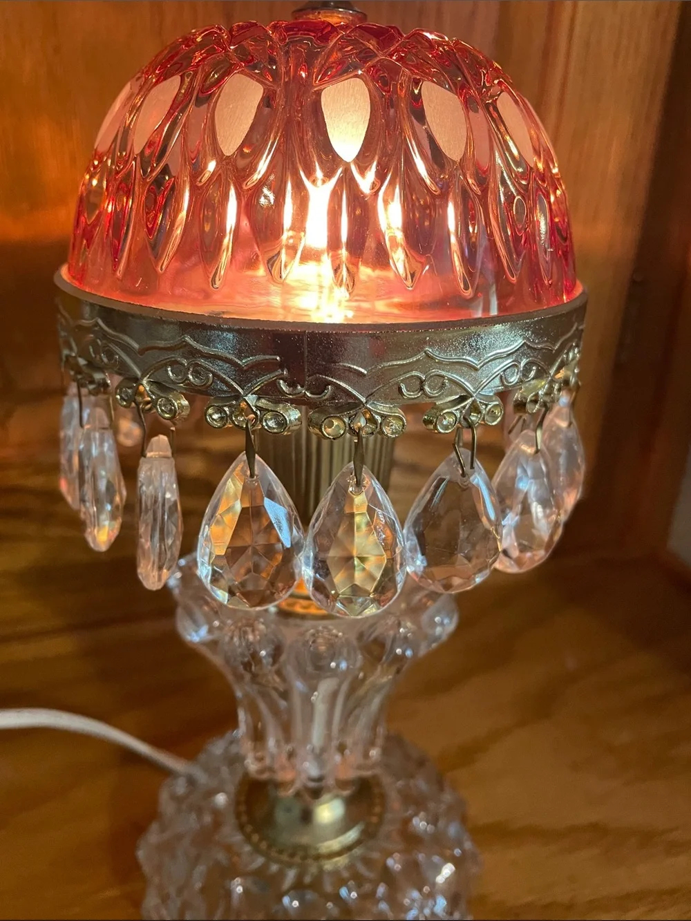 Vintage Michelotti Cranberry Pink Crystal Boudoir 10” Lamp .  Great Condition!